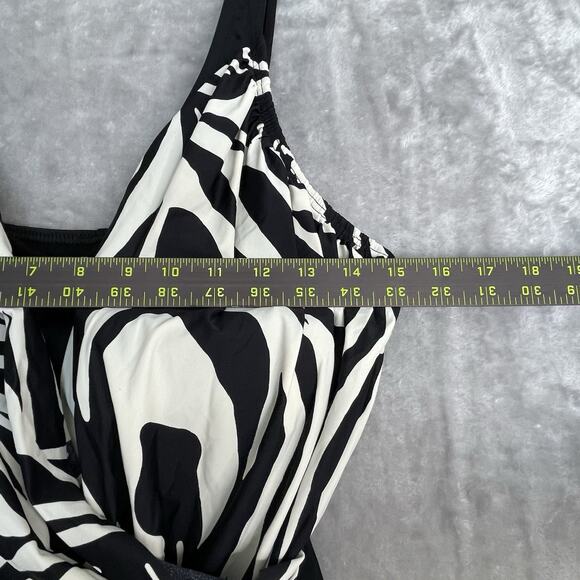 Figure Magic One-Piece Swim Suit Womens 16 Zebra Print Slimming VNeck Adjustable - Picture 4 of 9